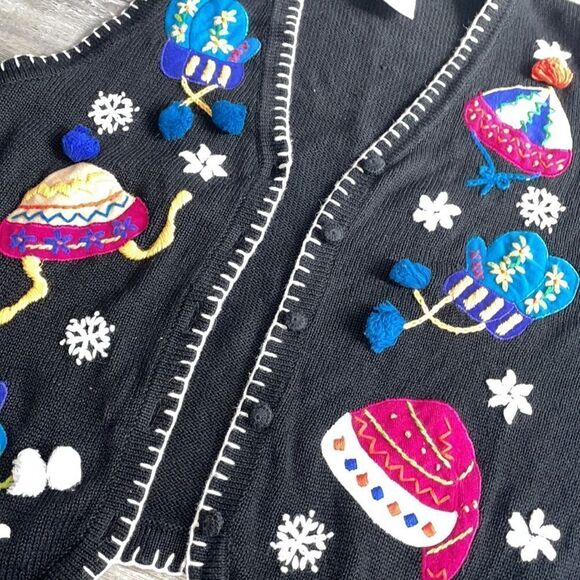 B P Design Black Knit Crochet Christmas Sweater Vest L/G mittens snowflakes - Picture 6 of 11